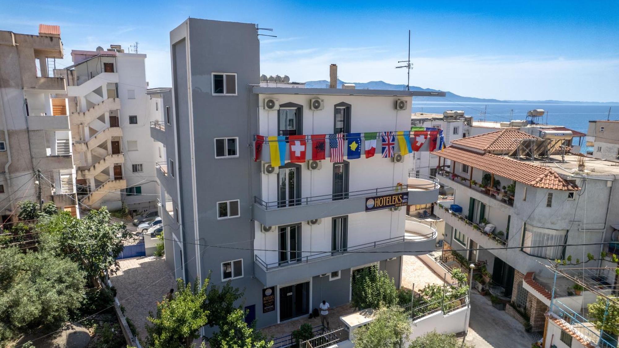 Hoteleks Inn & Suites Sarande Bagian luar foto